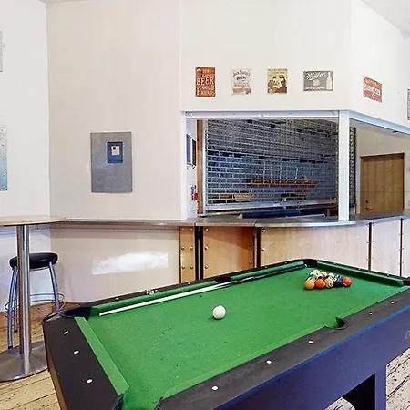 Apartment For Students Only Uninist Allied Oxley *